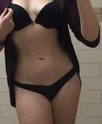 Живу в Москве и предлагаю тебе незабываемые встречи, полные страсти и энергии. Моя опытность и нежность позволят тебе полностью расслабиться и насладиться каждой минутой нашего свидания. Королевская французская программка, игры ролевые и легкая доминация - выбирай то, что понравится именно тебе. Фото, отзывы и другие возможности доступны по запросу. Жду твоего звоночка, чтобы воплотить все твои фантазии в жизнь. 💋💋💋 14547, 23 года