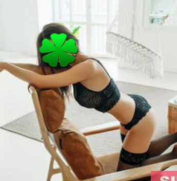 Мои услуги направлены на то, чтобы сделать твои фантазии яркими и реальными. Я гарантирую незабываемые моменты релаксации и удовольствия. У меня широкий спектр услуг, который включает классический и эротический массаж, стриптиз, сопровождение на мероприятия и многое другое. Общаясь со мной, ты окунешься в атмосферу наслаждения и удовольствия. Мои довольные клиенты описывают меня как креативную и нежную девушку, которая знает, как повеселиться и расслабиться. У меня также есть фото, чтобы ты мог убедиться в моей красоте. Жду встречи в Москве! 😘💋🌃 5306, 20 лет